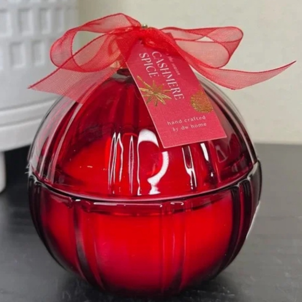 DW Home Cashmere Spice Red Glass Candle